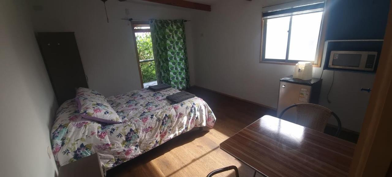 Apartamento Hostal Henua Roa 2 Hanga Roa Exterior foto